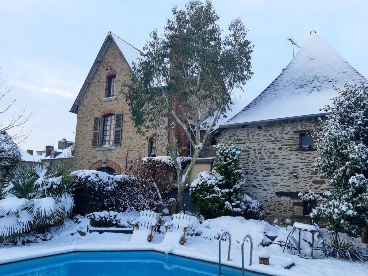 Chambres D'Hotes Le 1900 Val-Couesnon Exterior foto