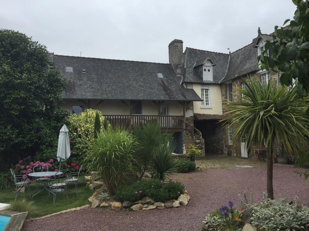 Chambres D'Hotes Le 1900 Val-Couesnon Exterior foto