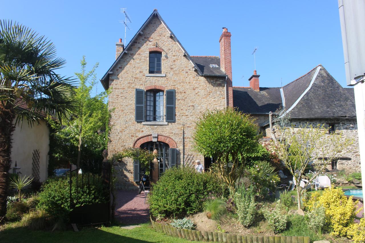 Chambres D'Hotes Le 1900 Val-Couesnon Exterior foto